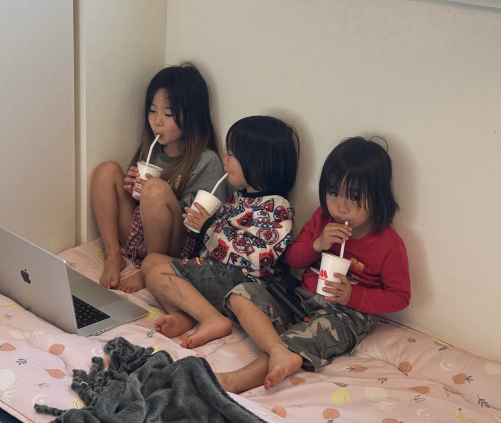 森ケの日常の息子はカチ・オク・ナヅの3人