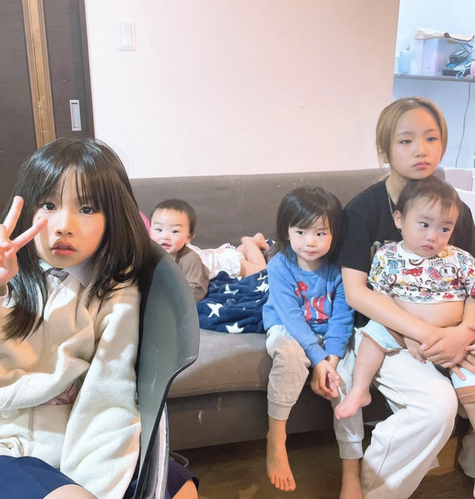 Instagramでもお母さんの素顔は非公開